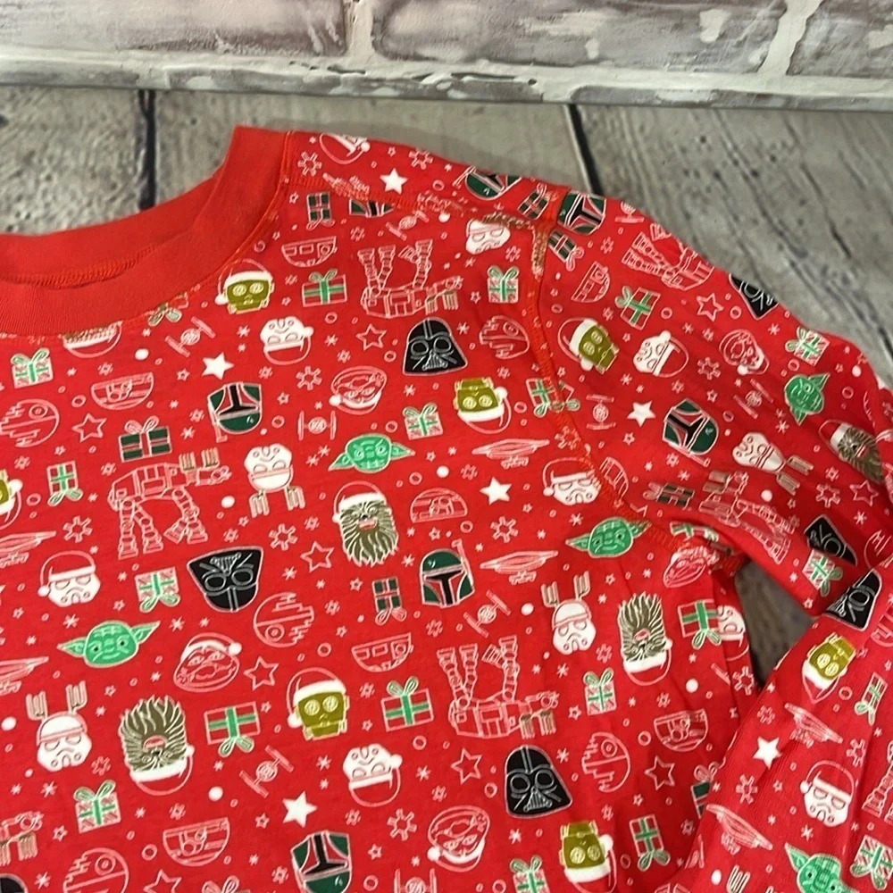 Star Wars Christmas pajamas adult small